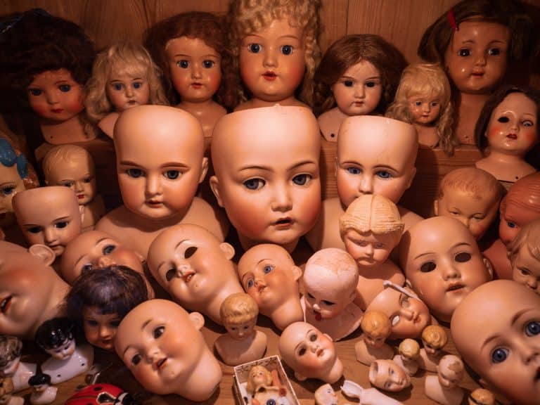 Sanovnik lutke – šta znači sanjati lutke?